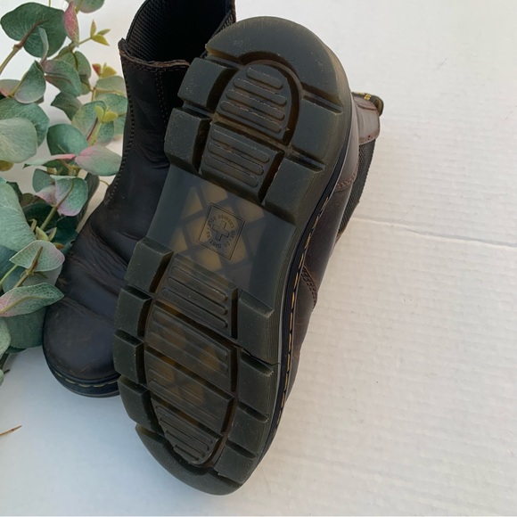 Dr Martens Embury Chelsea Boots in Dark Brown Crazy Horse Leather - Picture 6 of 6